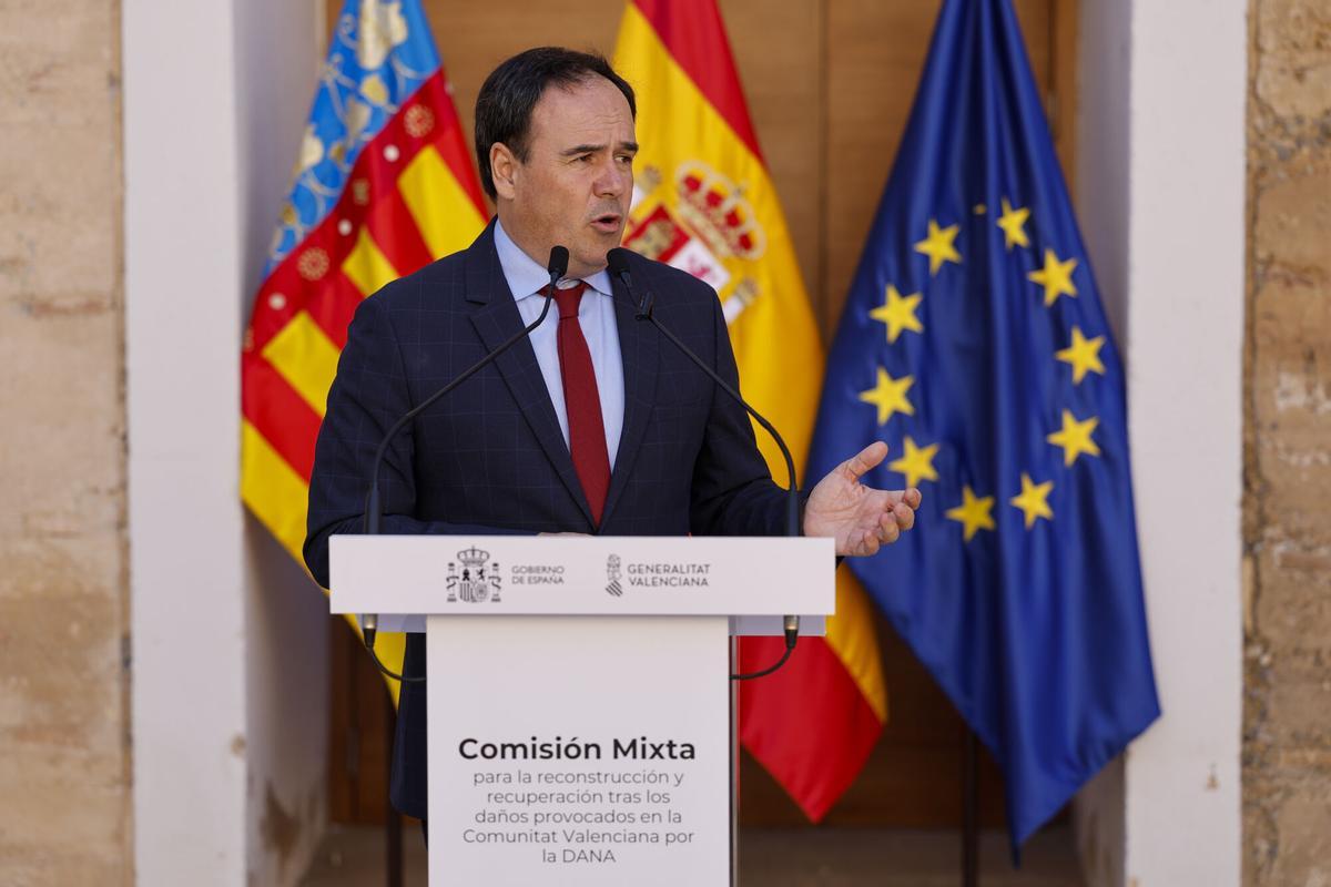 El president de la Generalitat, Juanfran Pérez Llorca, interviene tras la comisión mixta del miércoles.