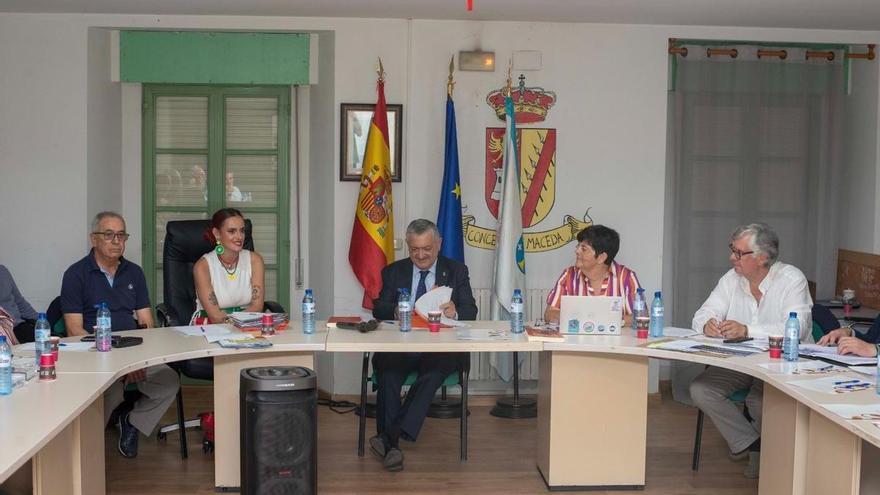 Pedrosa avala la reforma para dar más competencias al Consello Social