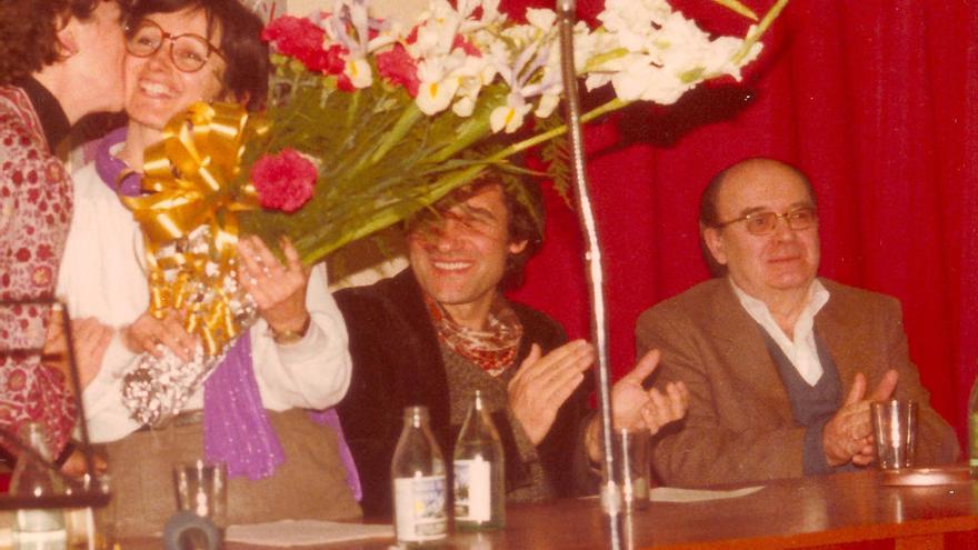 Carme Mateu, Alfons Cervera i Estellés durant el VI Concurs de Poesia Vila d&#039;Alaquàs (1982).