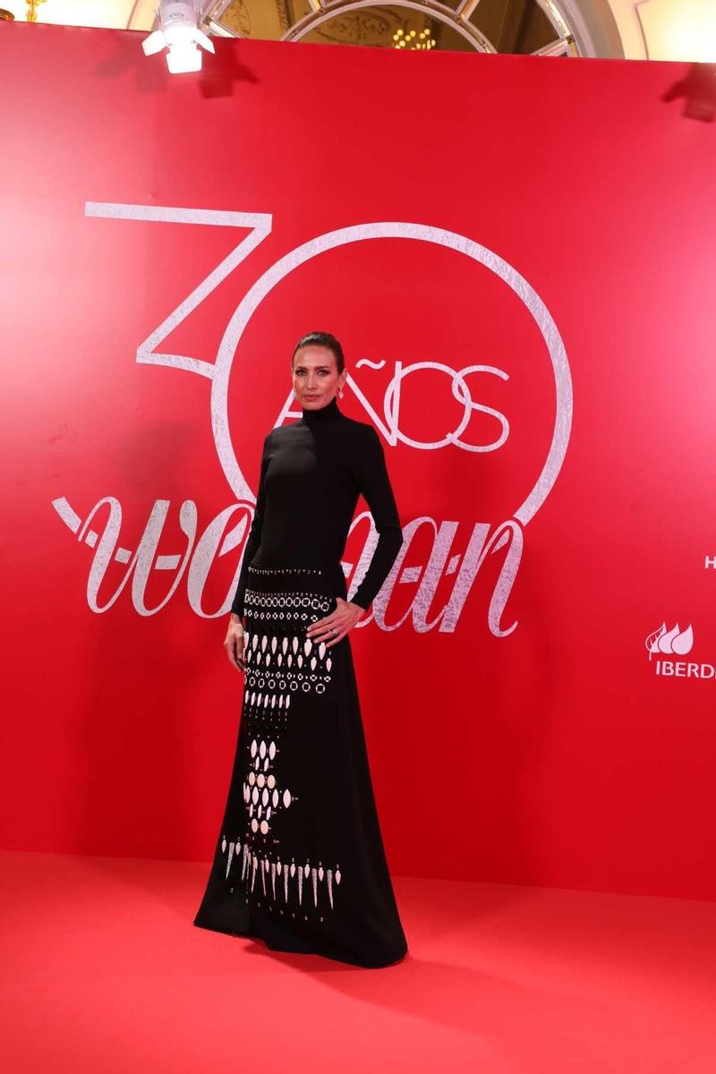 La modelo Nieves Álvarez en los Premios Woman 2022