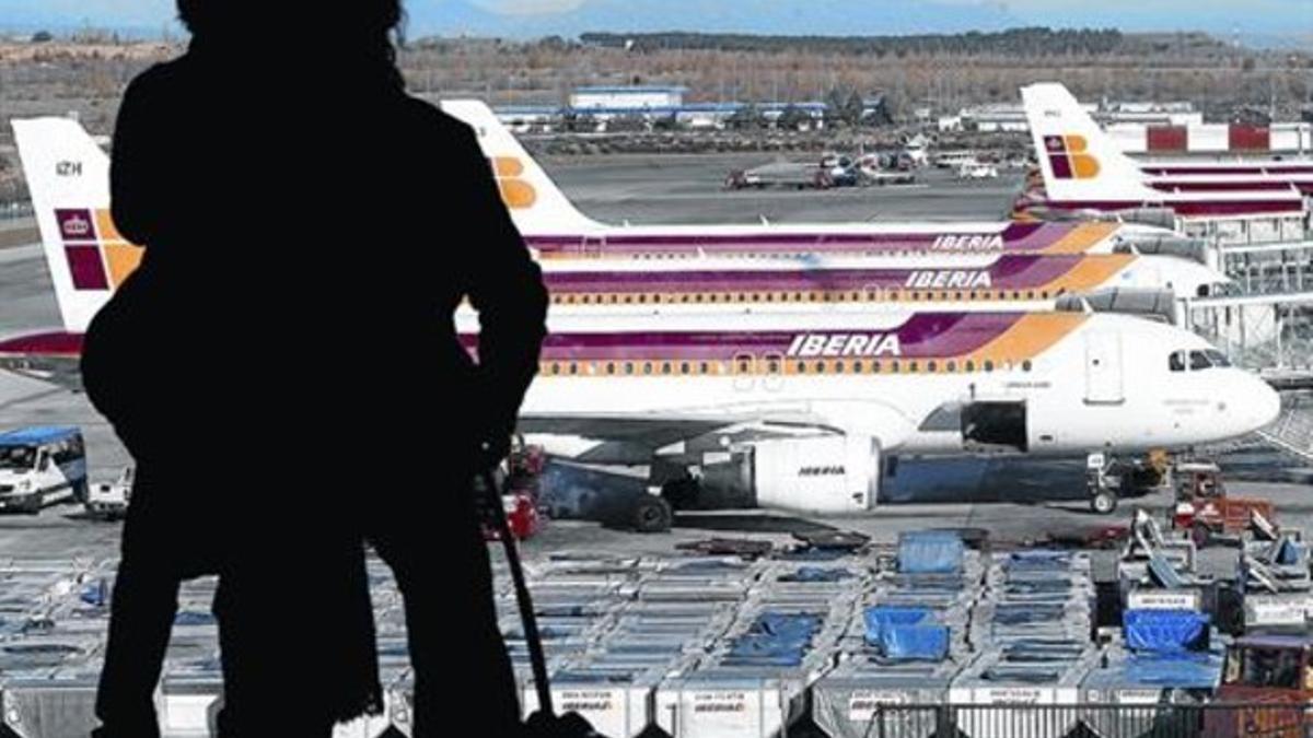 Pasajeros en el aeropuerto Adolfo Suárez Madrid-Barajas.