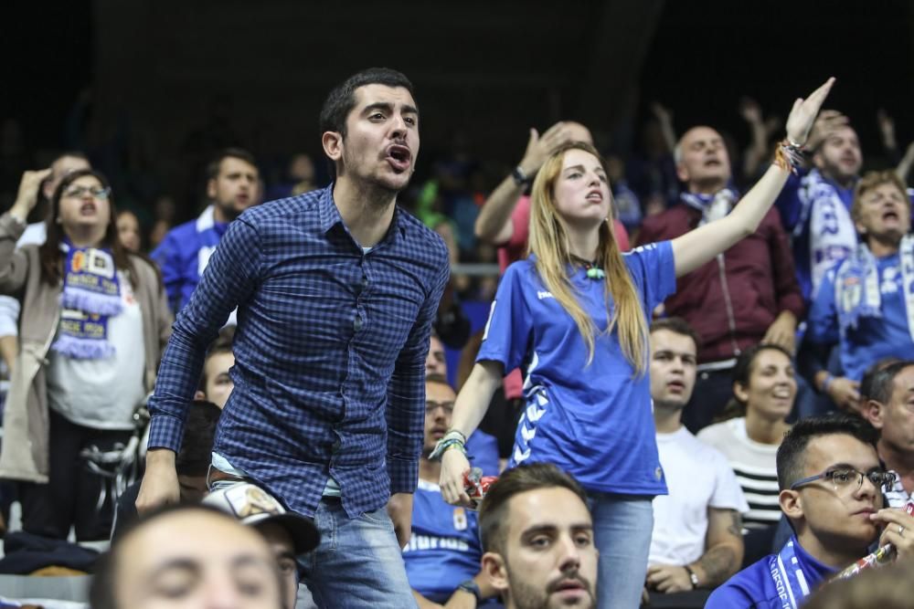 El partido entre el Real Oviedo y el Tenerife, en imágenes