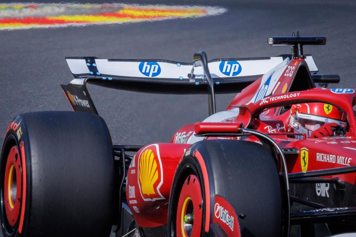 Charles Leclerc (Ferrari), durante la clasificación sprint del GP de Bélgica de Fórmula 1 en el circuito de Spa-Francorchamps.
