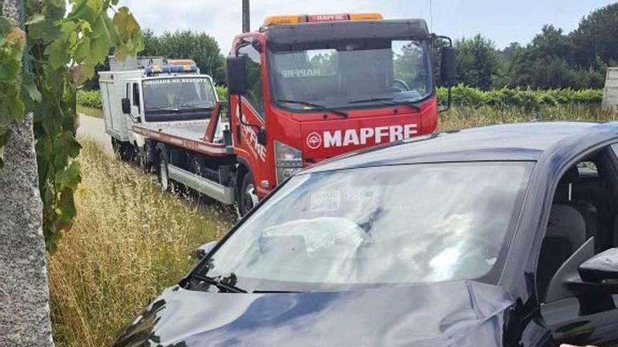 Uno de los turismos implicados en el siniestro en Oubiña. // Cedida