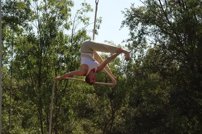 Así es la escuela de circo Carampa, que actuará en Moreda
