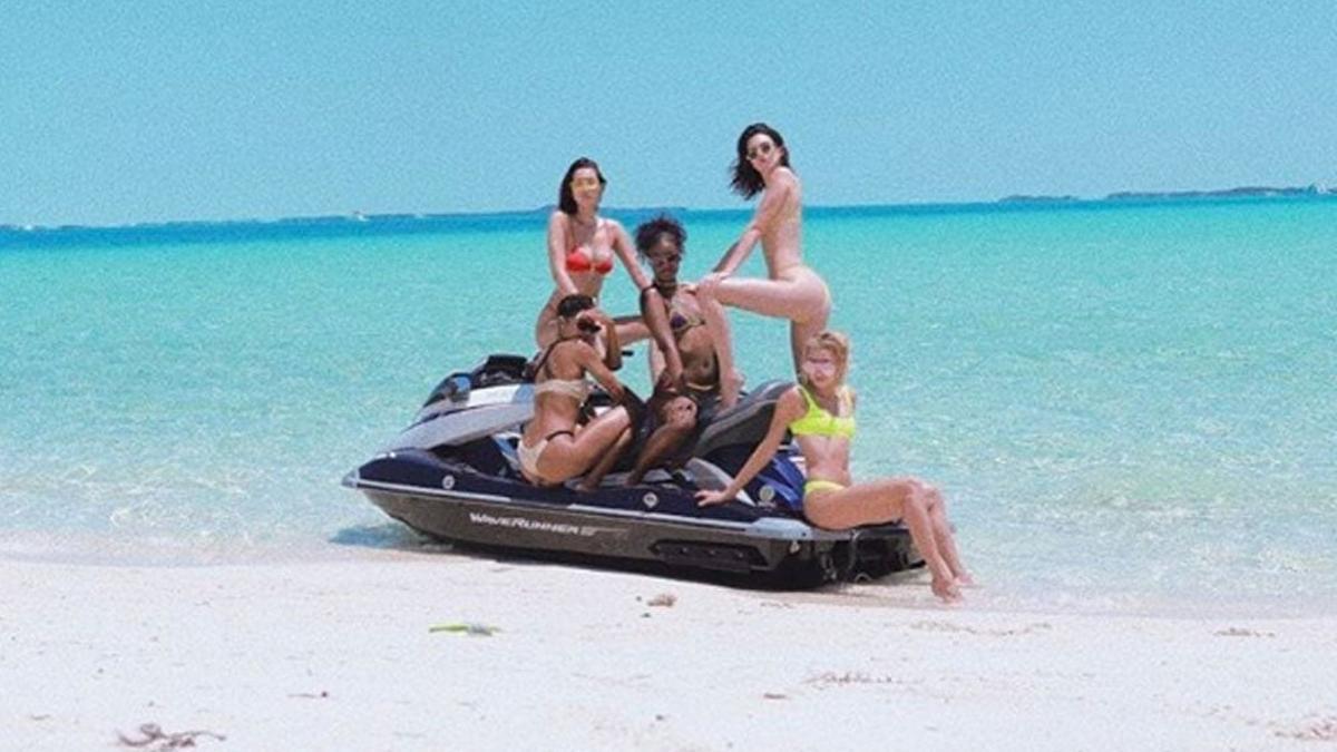 Kendall Jenner, Justin Skye, Bella Hadid, Hailey Baldwin y Renell Medrano, de vacaciones de envidia