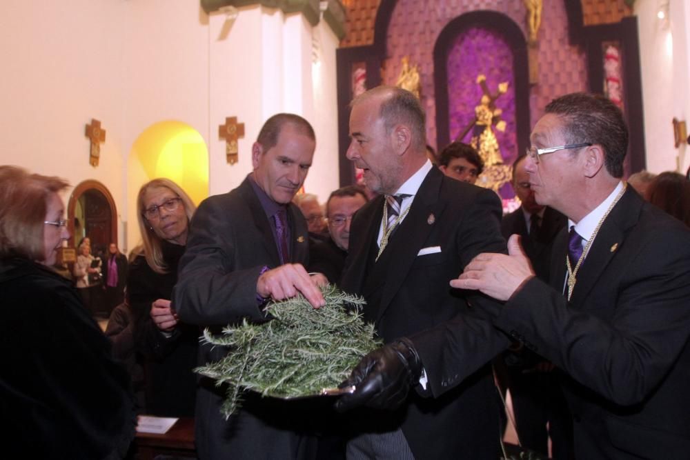 El capellán marrajo apela a la generosidad de los cofrades con los más necesitados