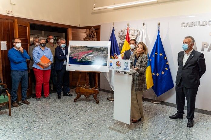 Reunión en La Palma de Torres con la ministra de Transporte y con el titular del Cabildo