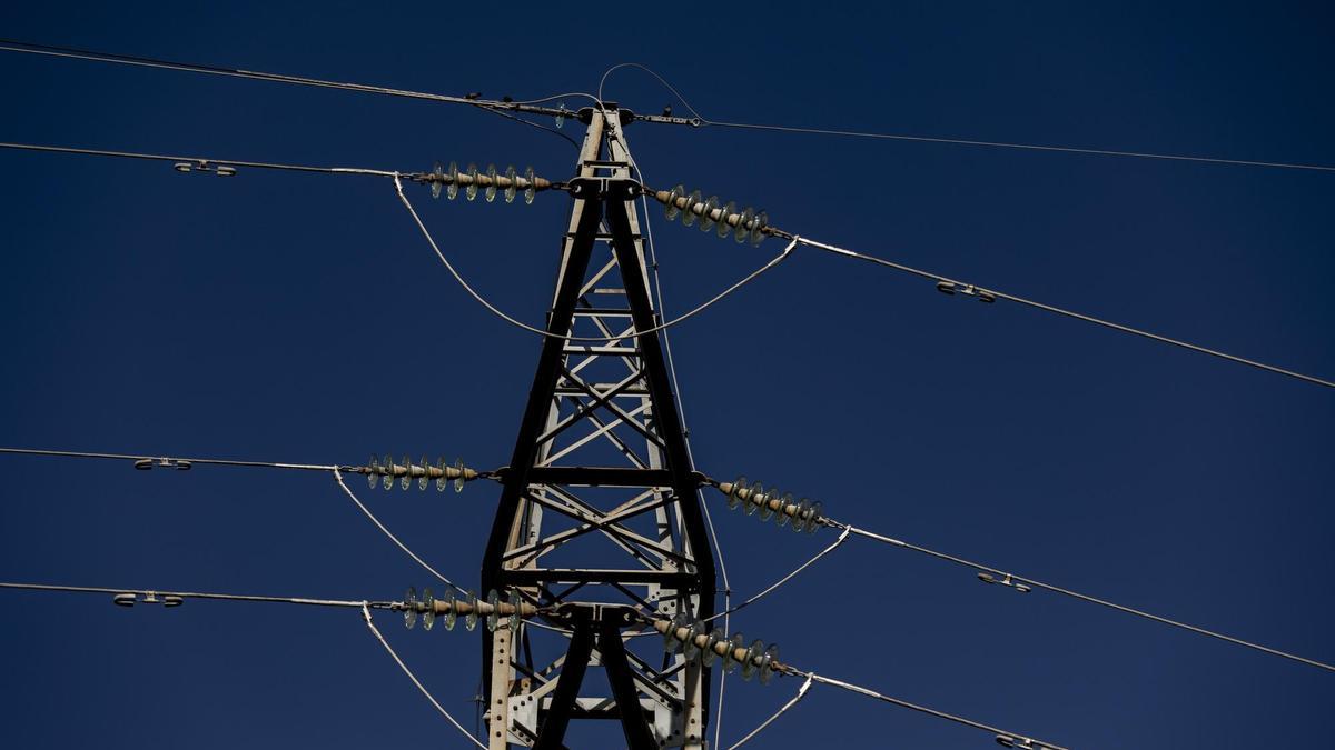 Una torre eléctrica.