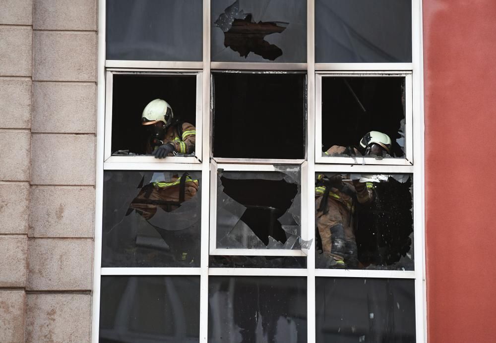 Otro hombre herido se arrojó por la ventana de un segundo piso para evitar se atacado.