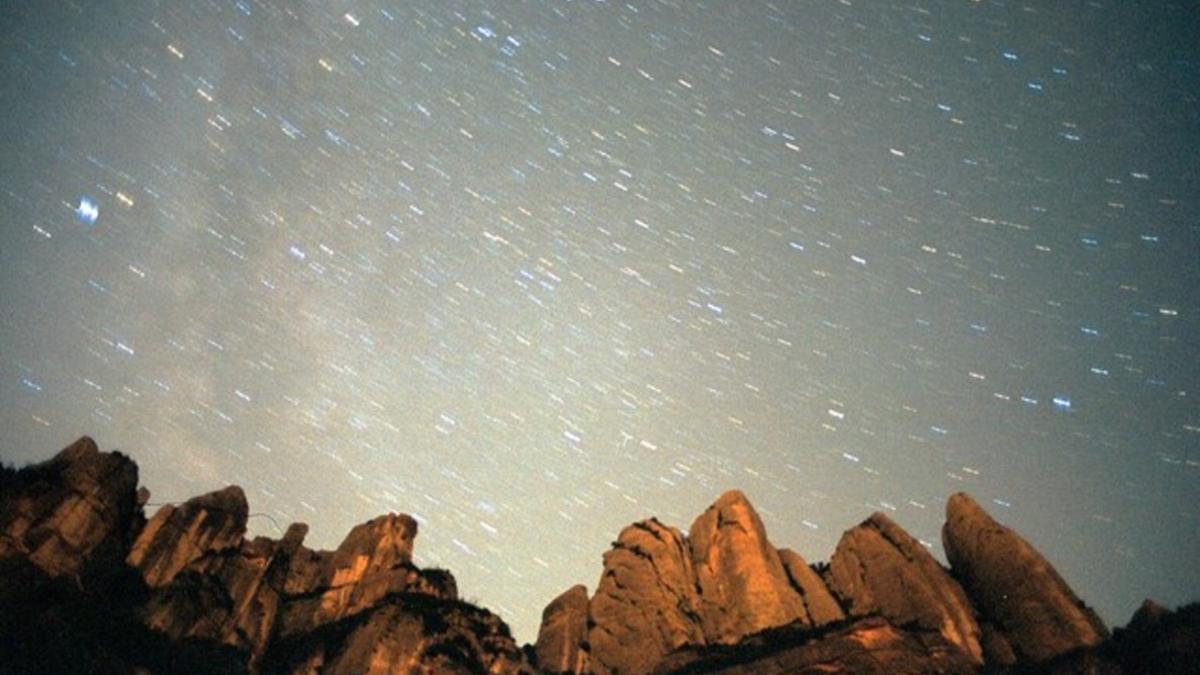 Lluvia de estrellas desde Montserrat