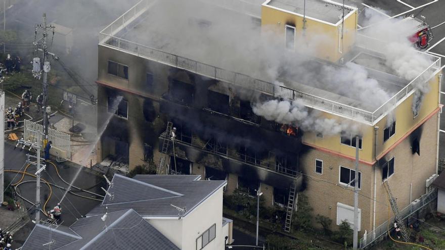 Deu morts i deu ferits a causa d&#039;un incendi intencionat en un estudi d&#039;animació a Kyoto