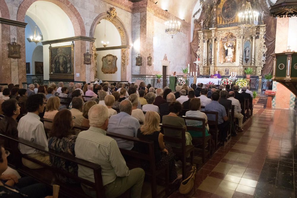 Funeral de Mariano Llobet en la Iglesia de Santo Domingo.