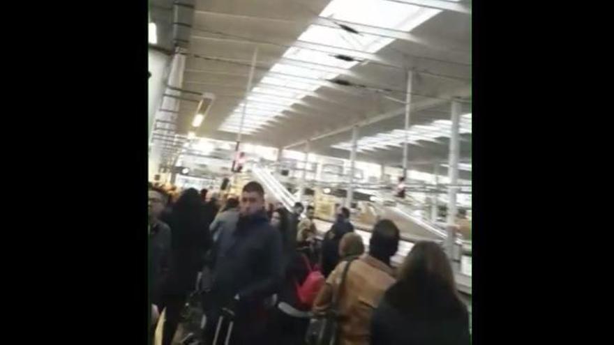 Pasajeros atrapados en Atocha del Alvia Gijón-Castelló