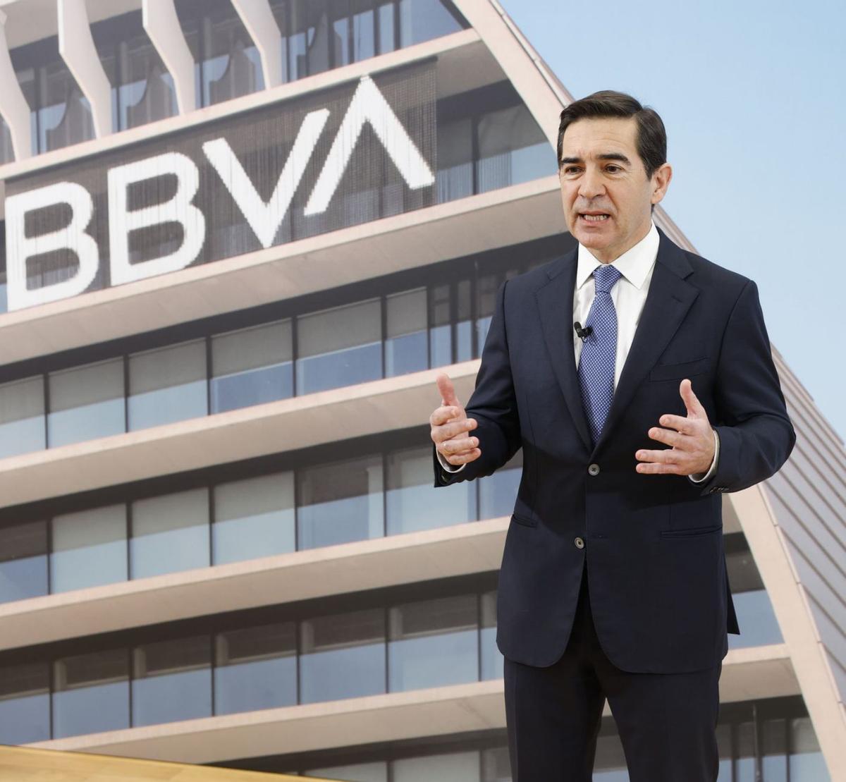 El BBVA proposa al Sabadell una prima del 30% i una vicepresidència