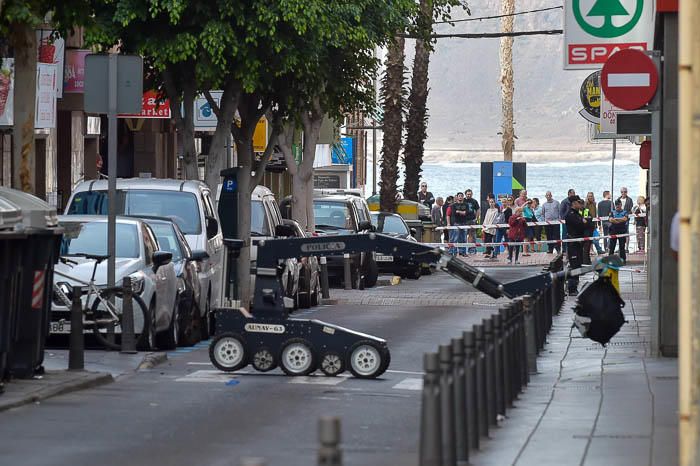 Falsa alarma de bomba en la calle Bernardo de la ...