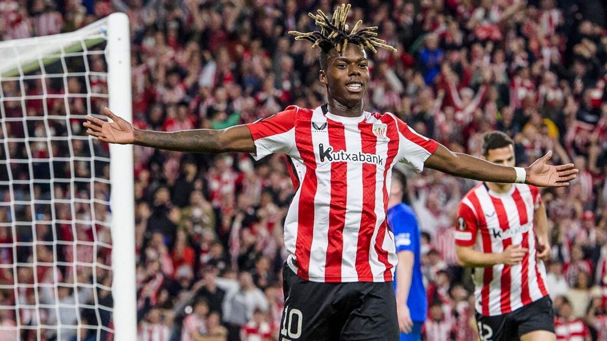Nico Williams celebra un gol amb l'Athletic a San Mamés.