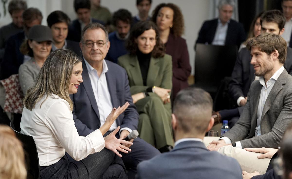 Madrid. 06.11. Evento Diálogos (im)posibles en el que han participado María Márquez, portavoz del PSOE en el Parlamento de Andalucía, Juan Carlos Caballero, portavoz del PP en el Ayuntamiento de Valencia, Albert Sáez, director de El Periódico, y Nacho Corredor, socio y vicepresidente de beBartlet.