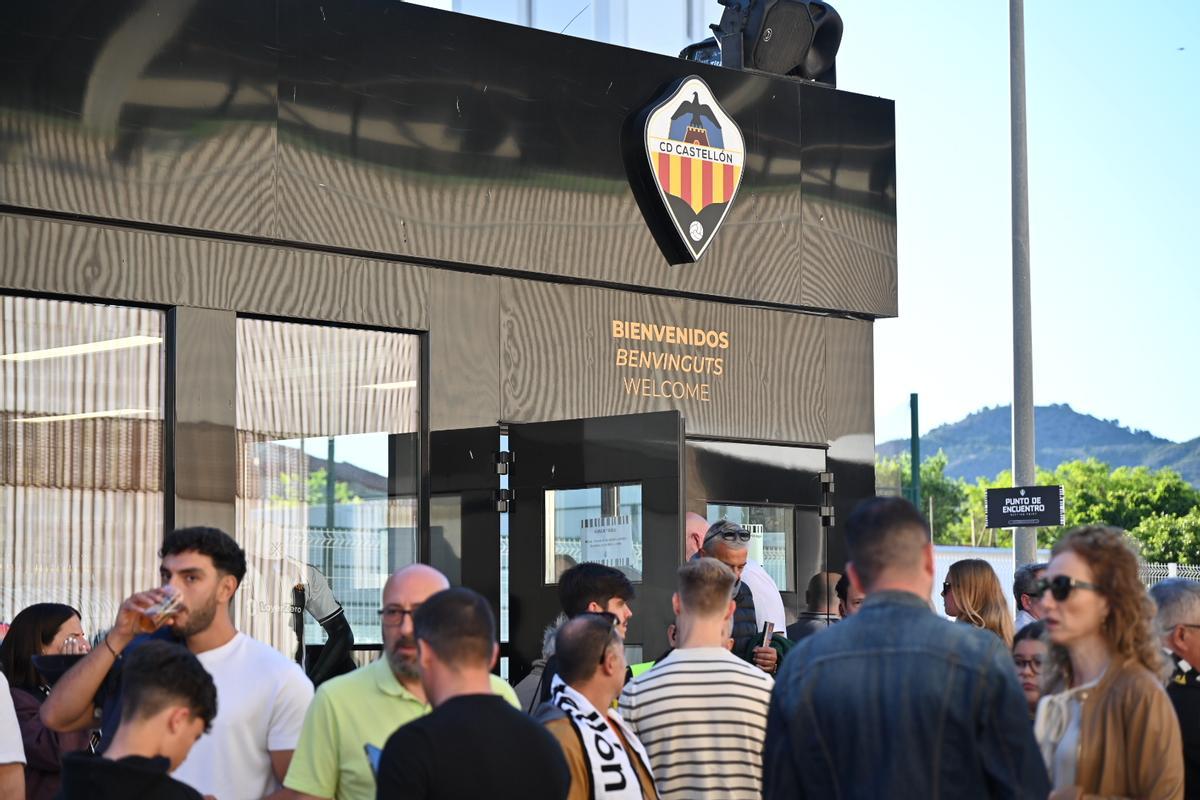 Galería | Búscate en la previa del Castellón-Cádiz del SkyFi Castalia