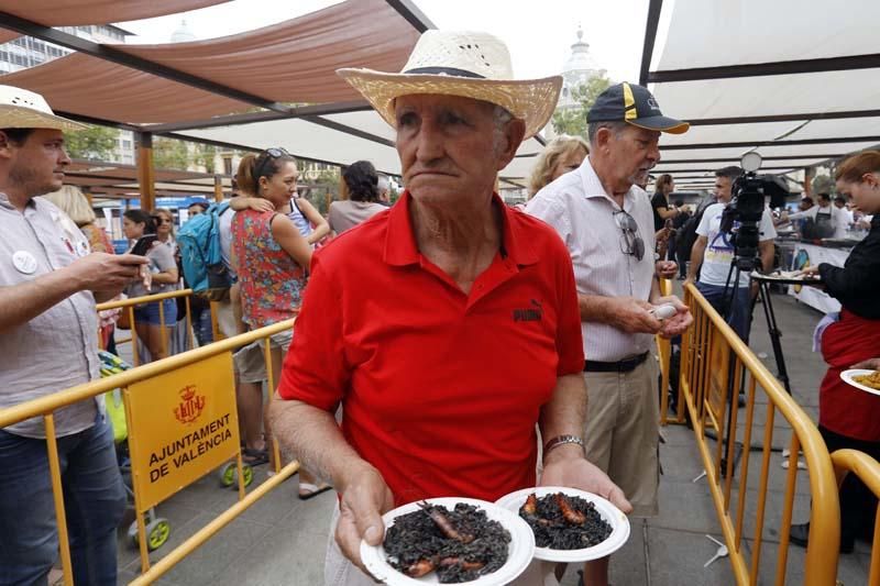 València celebra el Día de la Paella