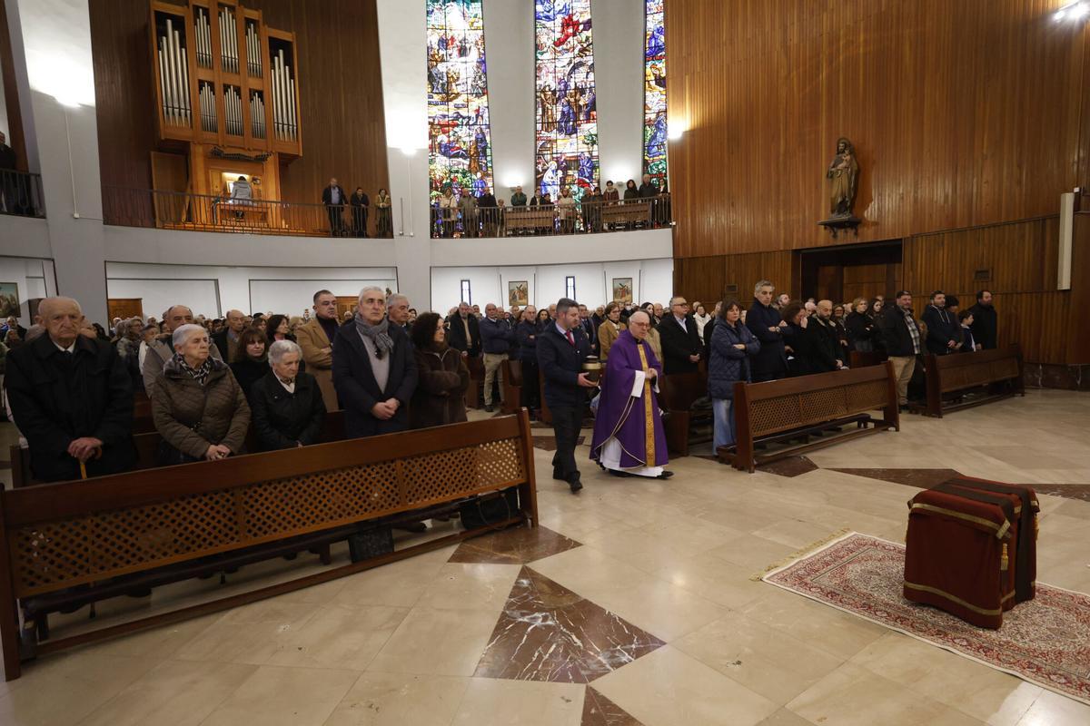 GALERÍA: Emotiva despedida en Oviedo al catedrático de Matemáticas Marcial Fernández