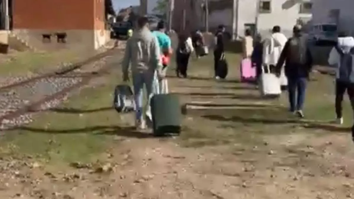 El humo obliga a evacuar un tren en Mérida