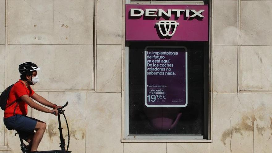 Los pacientes de Dentix pueden paralizar el pago a las financieras