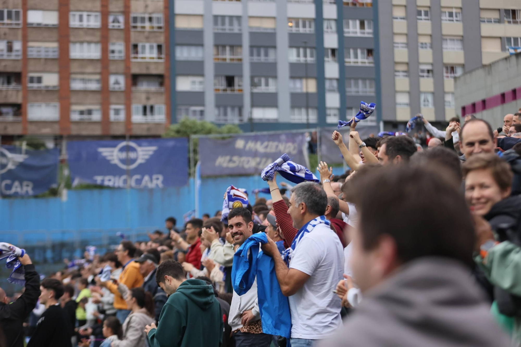 EN IMÁGENES: La final por el ascenso entre Avilés y Rayo Majadahonda vivida en el Suárez Puerta