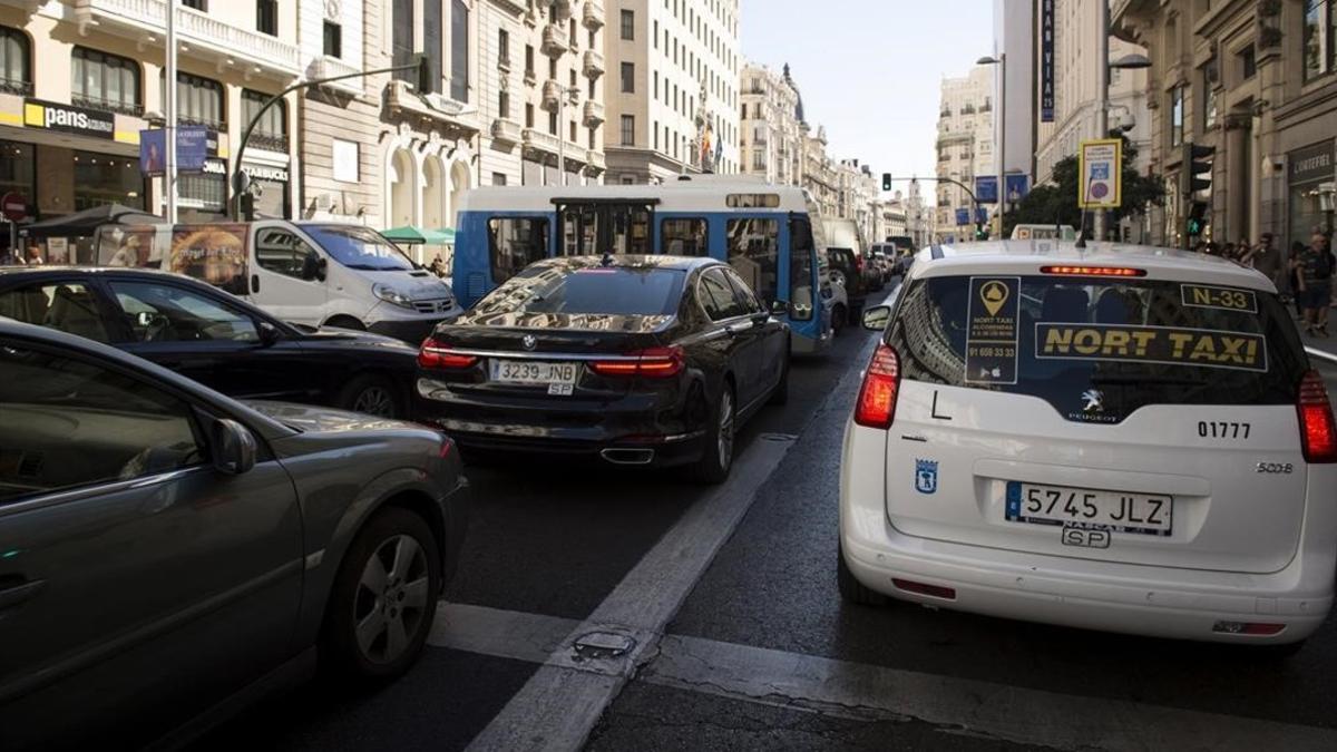 zentauroepp35635128 gra095  madrid  22 09 2016   vista del importante atasco que161202155624