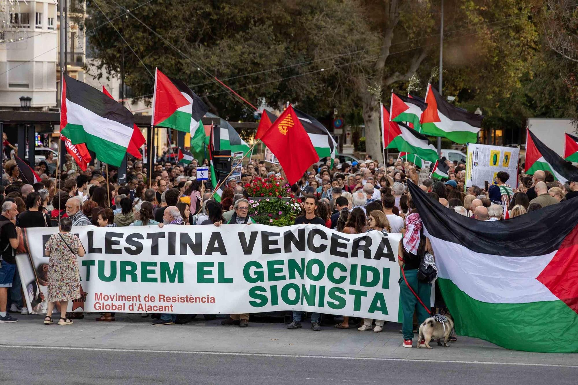 Medio millar de voces claman en la Muntanyeta por la liberación de la flotilla y el boicot a Israel