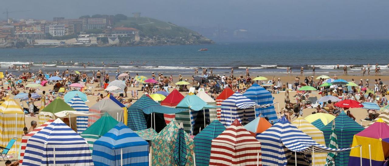 Casetas instaladas en San Lorenzo el verano antes de la pandemia. | Marcos León