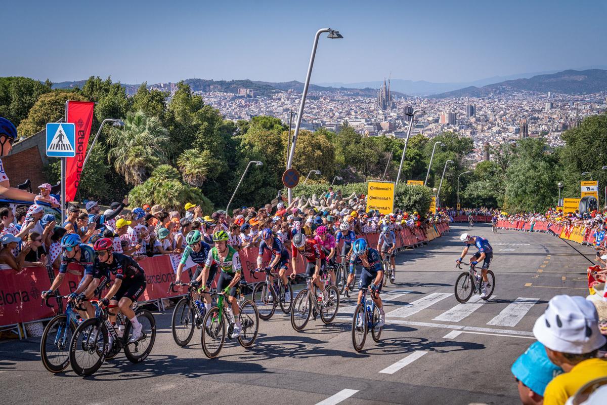 El Tour conquista Montjuïc