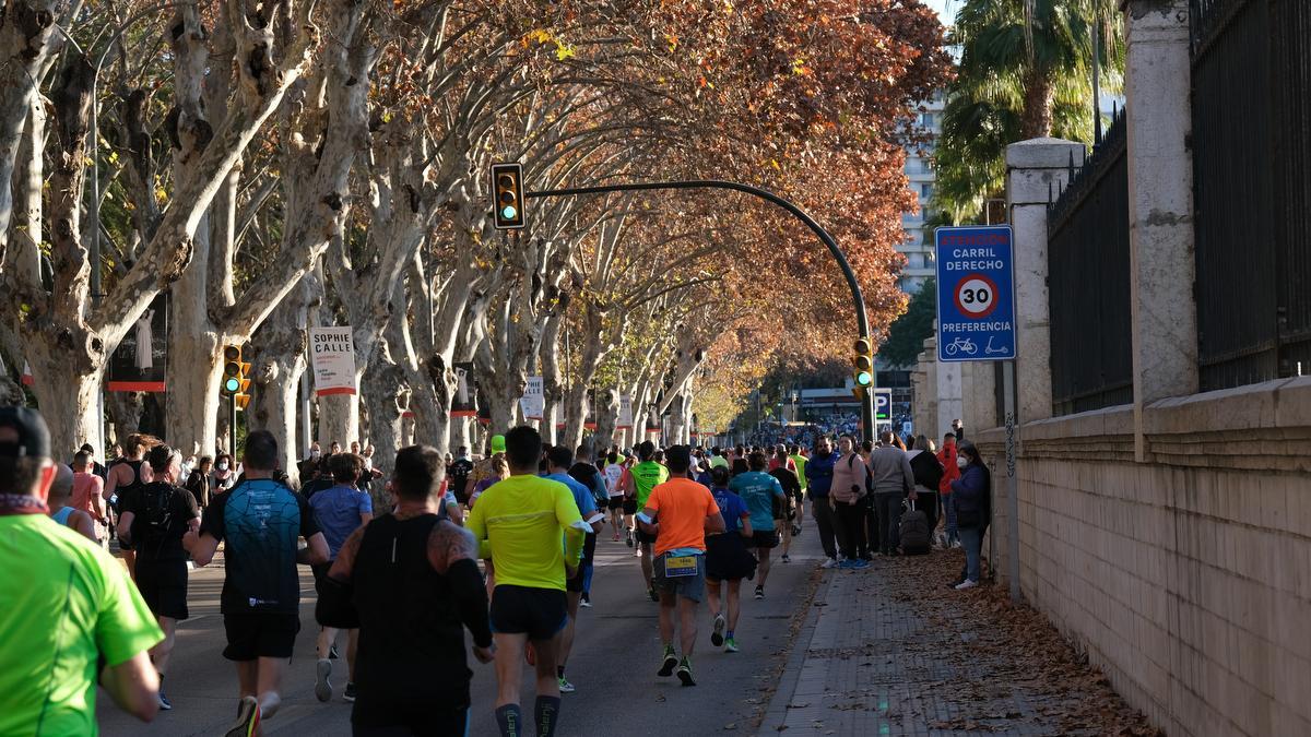 Las imágenes de la Zurich Maratón de Málaga