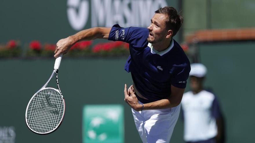 Wimbledon prohíbe competir a los tenistas rusos y bielorrusos