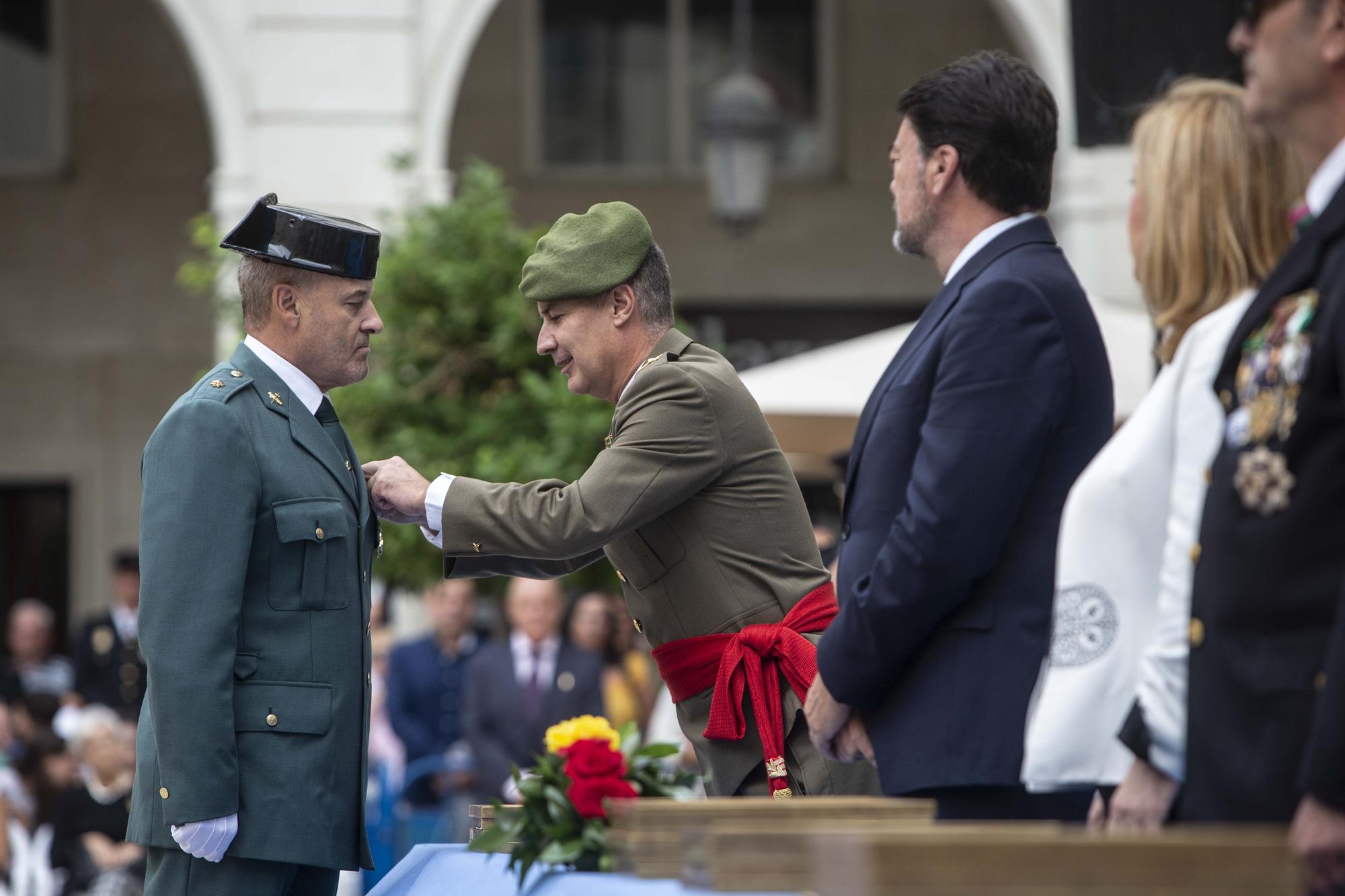 Actos de celebración del Patrón de la Policía Nacional en Alicante.