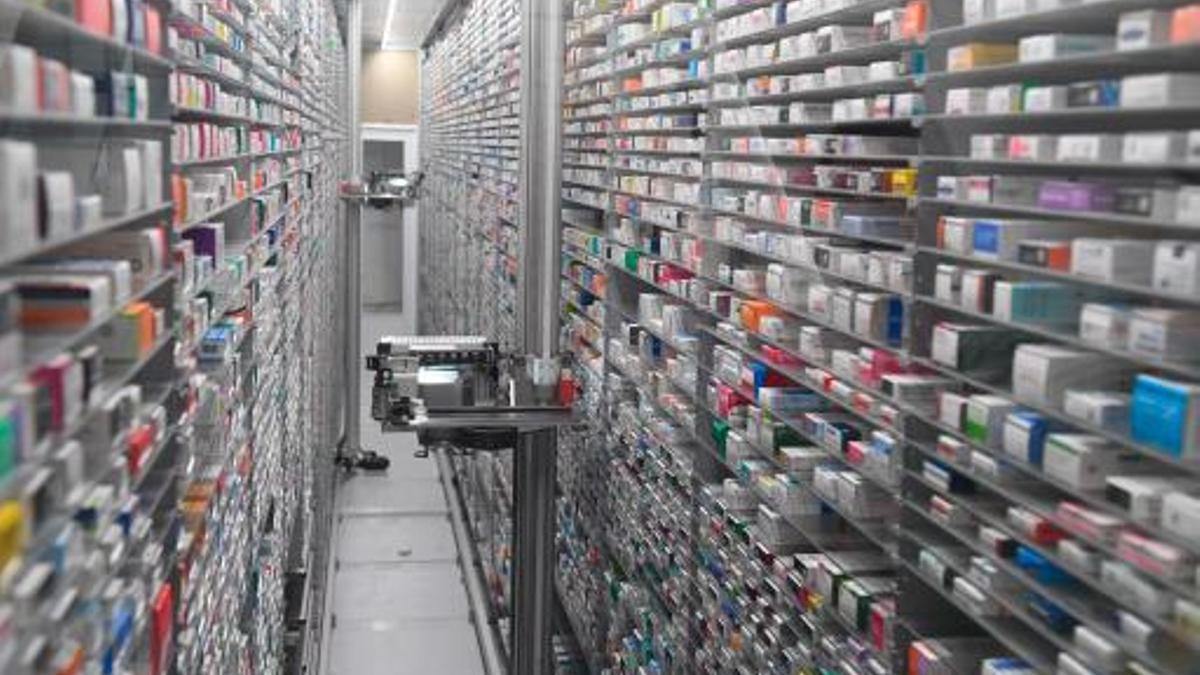 Interior de la farmacia Castro en A Coruña.