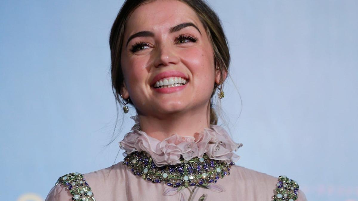 Ana de Armas en premiere Tokyio