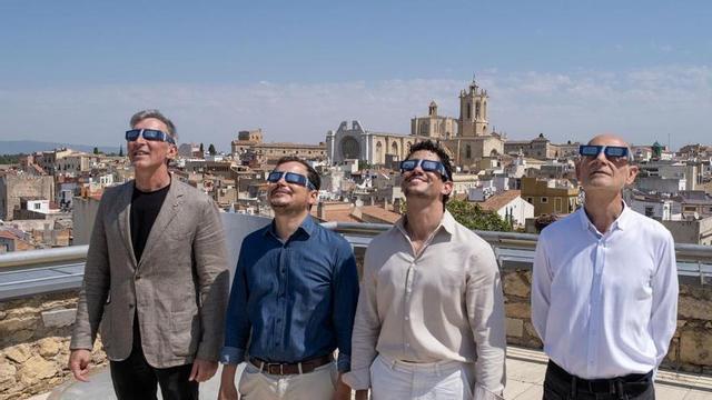 L’Ajuntament de Tarragona repartirà ulleres per veure l’eclipsi del pròxim 12 d’agost.