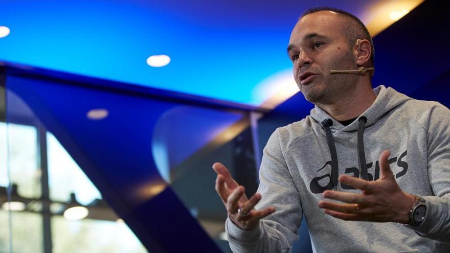 Andrés Iniesta: &quot;Jugar sin aficionados no tiene sentido&quot;