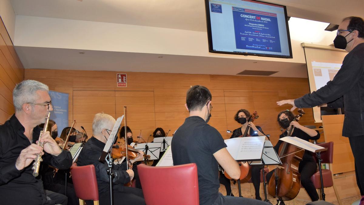 Una de les actuacions de l’OMEGI a l’hospital Santa Caterina, la setmana passada.