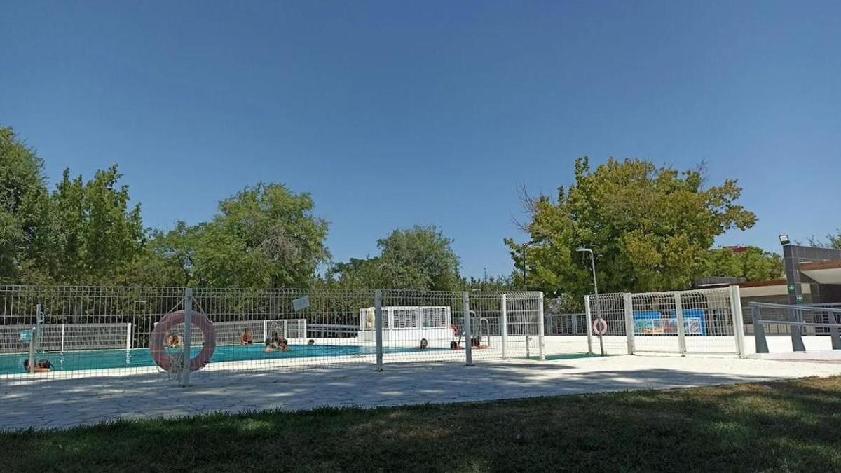 La piscina municipal de Camas, una de las más baratas de la provincia de Sevilla