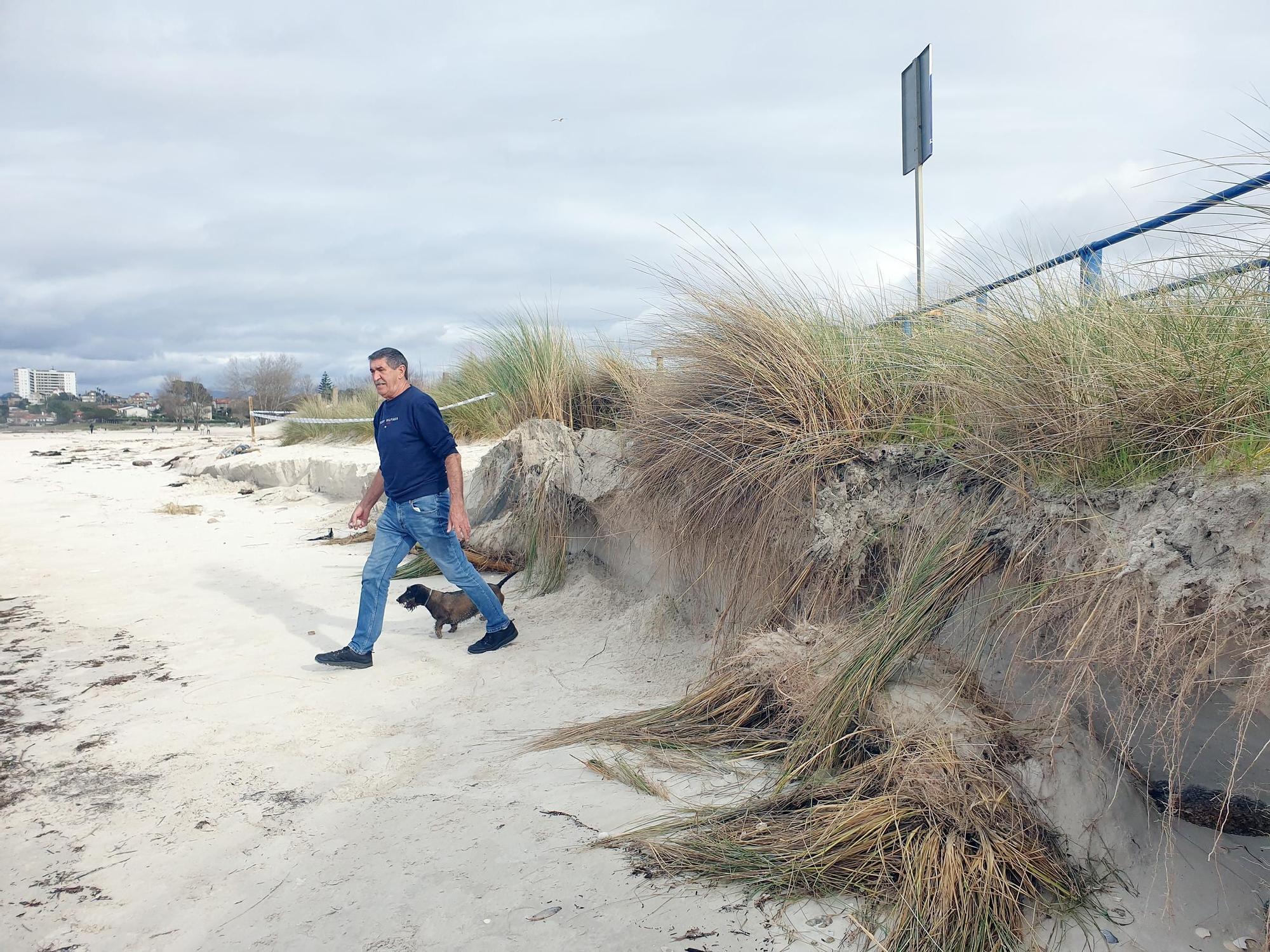 La playa de O Vao y el paseo de Bouzas, damnificados del temporal