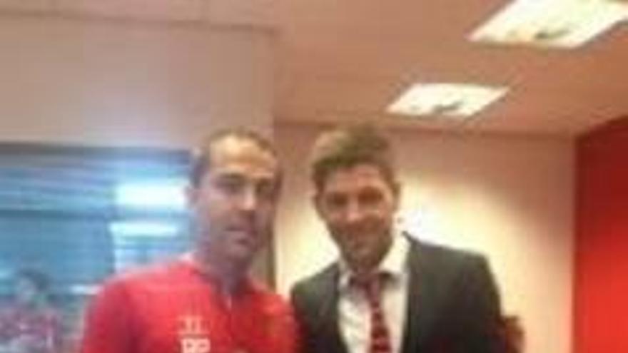 Las manos que cuidan al Liverpool