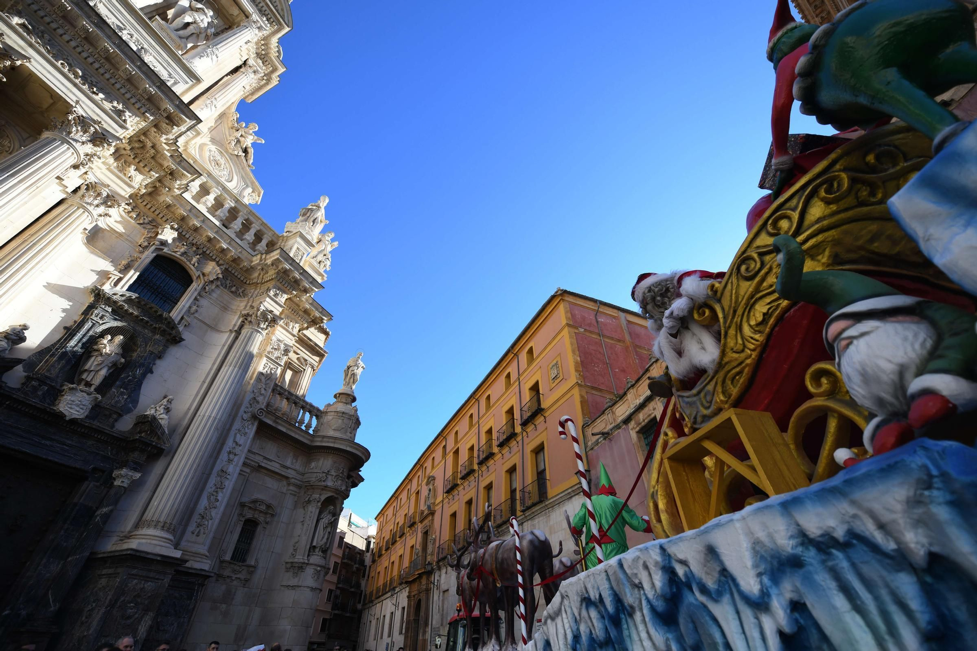 Las mejores imágenes del desfile de Papá Noel en Murcia