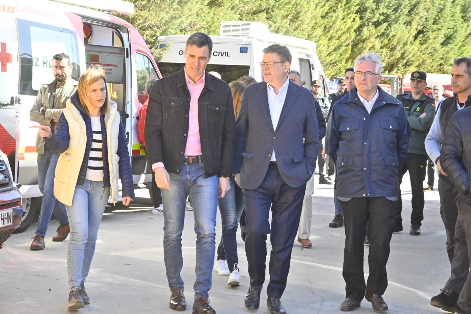 Galería: Visita de Pedro Sánchez al PMA del incendio del Alto Mijares