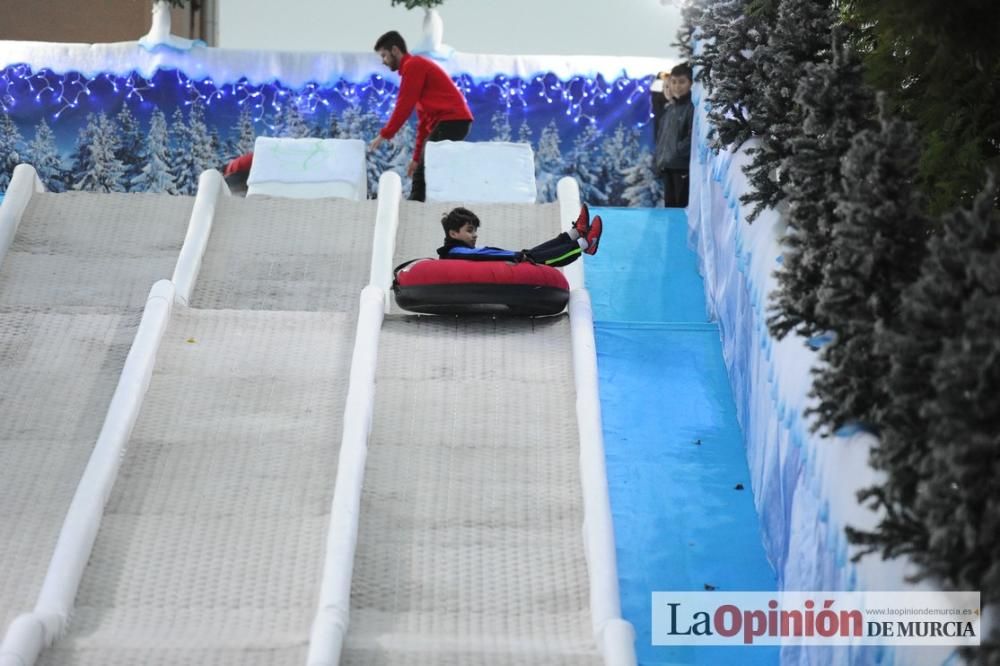 ¡Ya es Navidad en Murcia! Con pista de hielo inclu