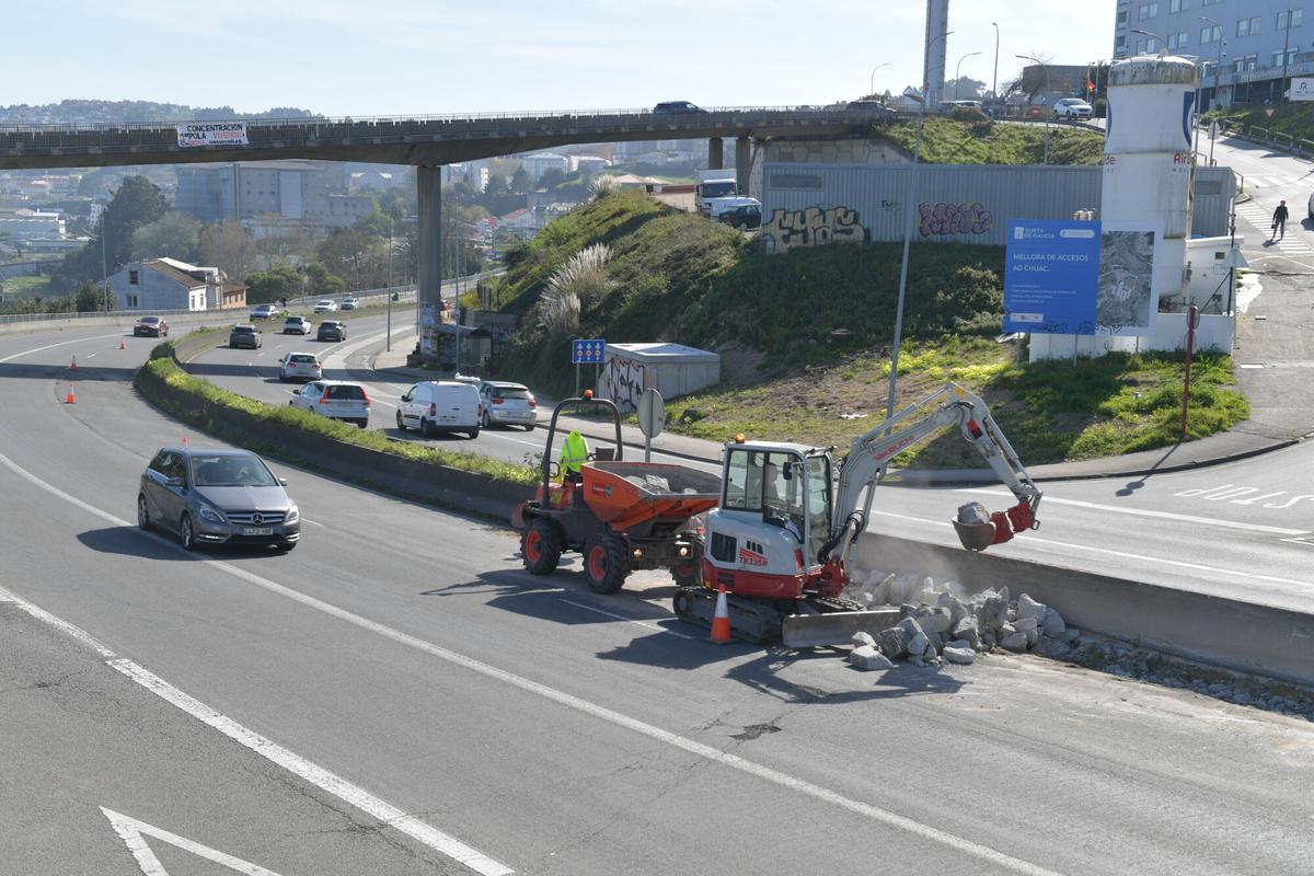 La Xunta inicia las tareas para derribar la infraestructura como parte del nuevo plan de accesos al Hospital de A Coruña La Xunta inicia las tareas para derribar la infraestructura como parte del nuevo plan de accesos al Hospital de A Coruña