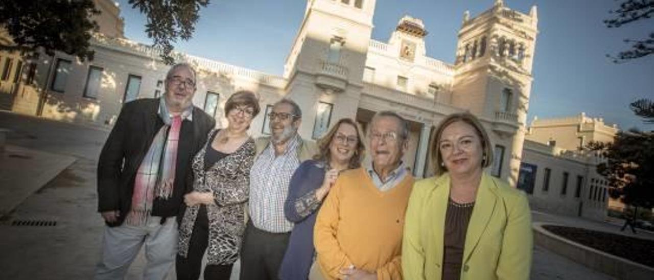 Seis nietos de Ángel Pascual Devesa: Gaspar, Matilde, Ángel, Mónica, Eliseo y Mercedes.