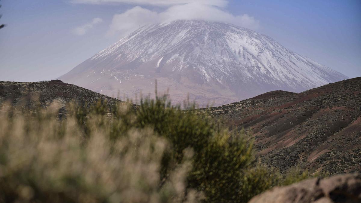 Imagen del Teide nevado.