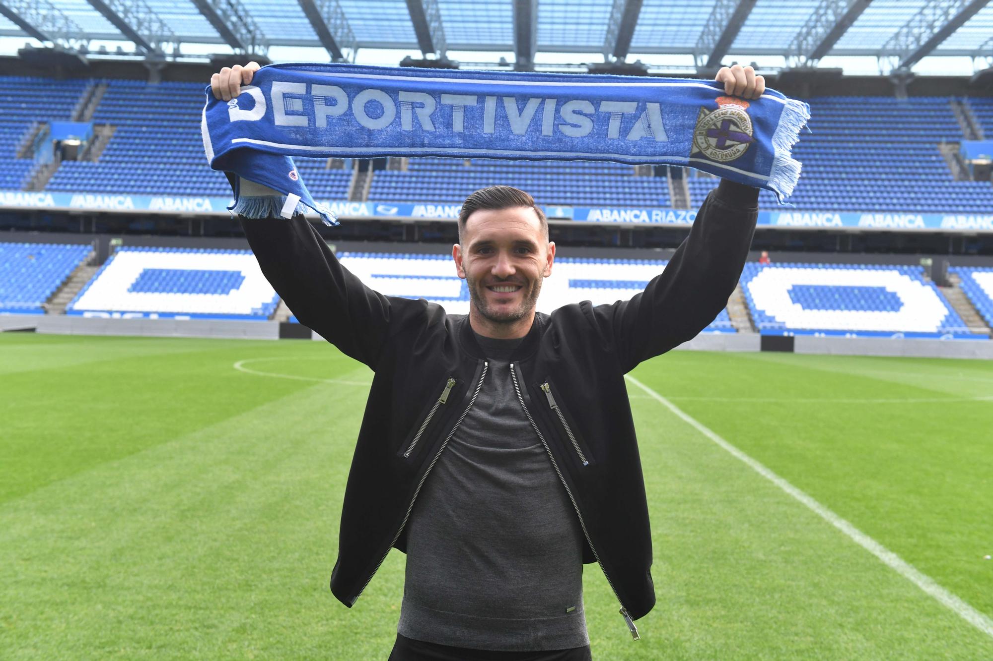 Lucas Pérez visita LA OPINIÓN